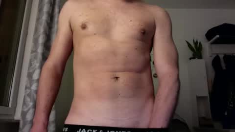 Snapshot of stranger_plus chatting on January 3, 5:10 pm send me pics if you want online show from January 3, 5:10 pm