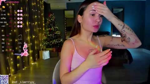 Laura online show from December 25, 2:23 pm