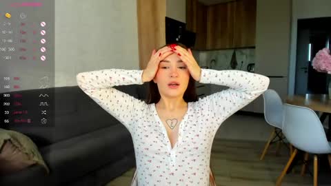 Laura online show from May 13, 2:42 am