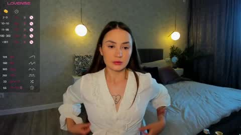 Laura online show from May 23, 3:56 am
