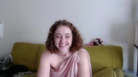Strawberrylotsacake online show from May 21, 4:47 pm