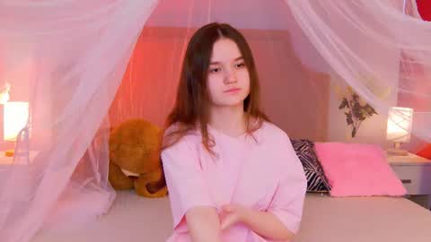 Snapshot of strawbunnybite chatting on July 11, 2:42 pm Bunny online show from July 11, 2:42 pm