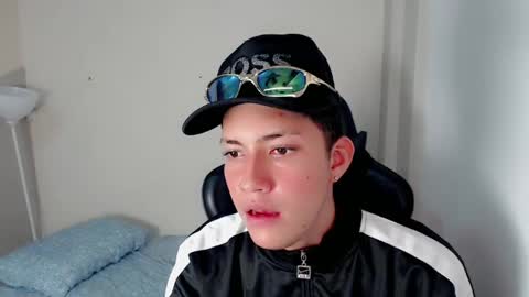 Street online show from April 2, 3:59 am