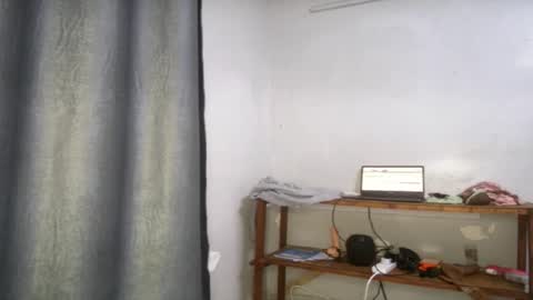 streetlioness online show from November 22, 4:17 pm