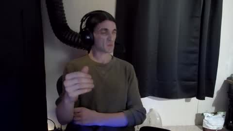 stringgreens777 online show from January 8, 5:04 pm