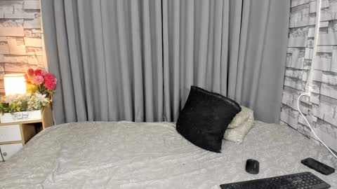 Stacy online show from January 8, 1:00 am