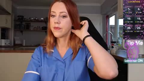 Snapshot of stripmequick chatting on December 15, 11:03 am Amorina online show from December 15, 11:03 am