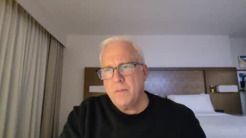 Stroking For You online show from December 15, 5:23 am