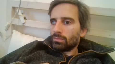 stroke1 online show from February 11, 7:44 am