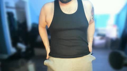 Snapshot of strokingslow420 chatting on December 3, 8:40 pm Johnny online show from December 3, 8:40 pm