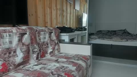 Strong Arni online show from February 19, 7:28 am