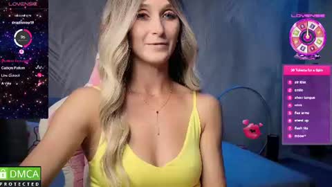 Snapshot of strongalice chatting on July 24, 9:13 pm The best athletic body on the site online show from July 24, 9:13 pm
