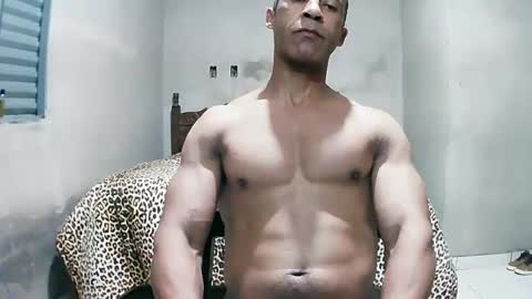 strongdaddyfantastic online show from April 16, 12:11 am