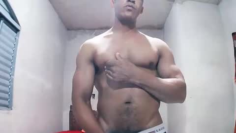strongdaddyfantastic online show from May 24, 7:41 pm