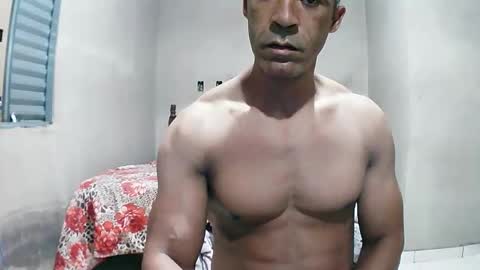 strongdaddyfantastic online show from June 2, 3:41 am
