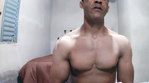 strongdaddyfantastic online show from July 10, 3:58 pm