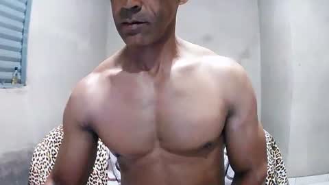 strongdaddyfantastic online show from July 13, 11:07 pm
