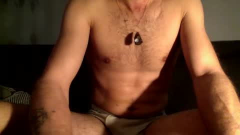 Snapshot of strongelvis chatting on December 20, 6:04 pm strongelvis online show from December 20, 6:04 pm