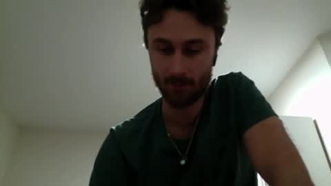 Snapshot of strongelvis chatting on February 24, 9:46 pm strongelvis online show from February 24, 9:46 pm