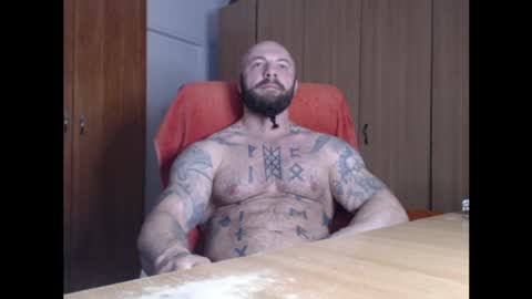 Snapshot of strongivan chatting on April 12, 5:45 am StrongIvan online show from April 12, 5:45 am