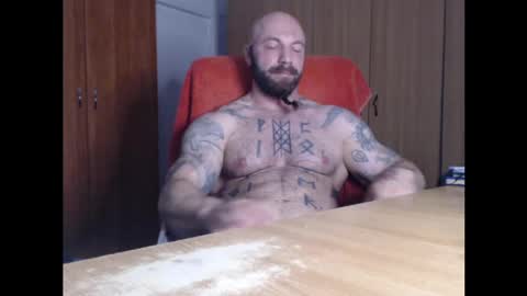 Snapshot of strongivan chatting on May 21, 4:41 am StrongIvan online show from May 21, 4:41 am
