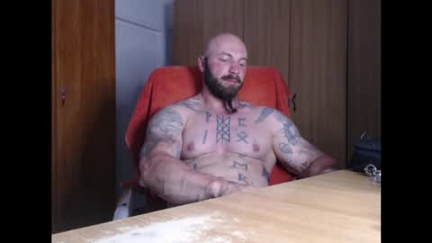 Snapshot of strongivan chatting on May 24, 6:24 pm StrongIvan online show from May 24, 6:24 pm