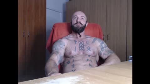 Snapshot of strongivan chatting on June 16, 4:15 am StrongIvan online show from June 16, 4:15 am