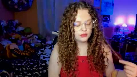 Snapshot of strwbby chatting on September 25, 7:34 am Strwbby online show from September 25, 7:34 am