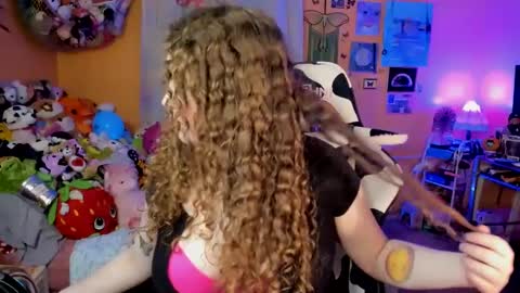 Strwbby online show from September 27, 4:17 am