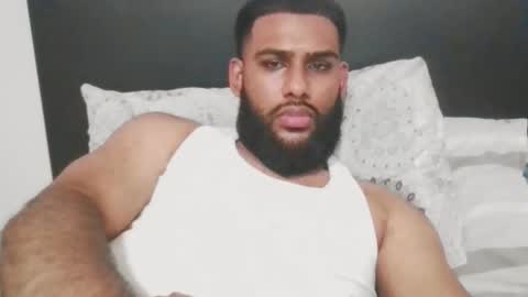 Snapshot of stuckinthe222 chatting on November 5, 2:55 am stuckinthe222 online show from November 5, 2:55 am