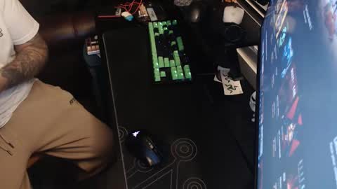 stud69861714 online show from October 18, 8:15 am