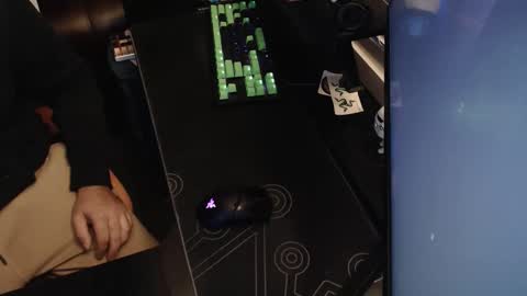 stud69861714 online show from October 19, 6:14 am