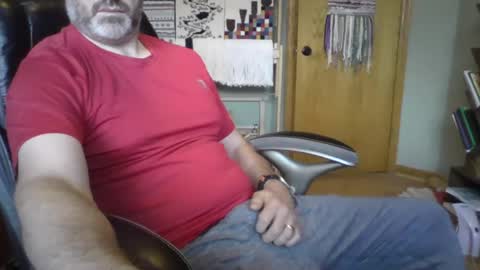 Snapshot of studbro41 chatting on July 1, 8:19 pm studbro41 online show from July 1, 8:19 pm
