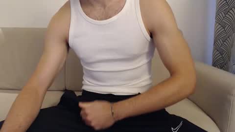 Stud From Paris online show from October 23, 10:36 am