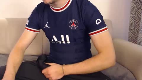 Stud From Paris online show from April 23, 3:03 pm