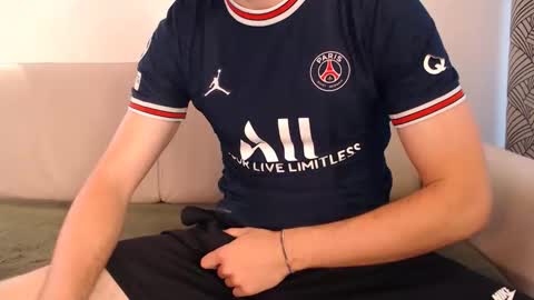 Stud From Paris online show from June 2, 12:29 pm