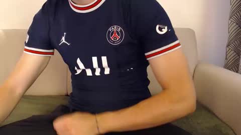 Stud From Paris online show from June 8, 1:00 pm