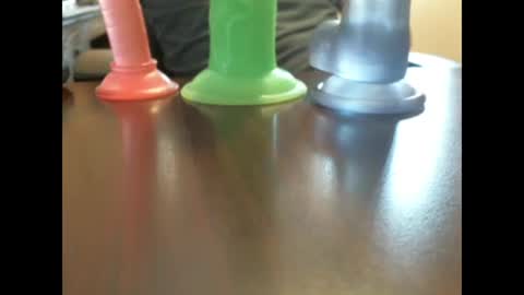 Snapshot of studinto chatting on March 29, 6:19 pm BadBrad online show from March 29, 6:19 pm