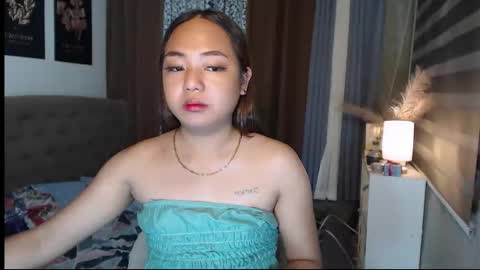 Snapshot of studqueendomi chatting on April 7, 9:15 pm studqueendomi online show from April 7, 9:15 pm