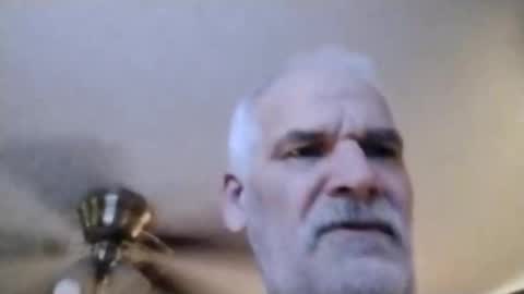 Snapshot of stuffamuffagus69 chatting on November 16, 9:31 pm stuffamuffagus69 online show from November 16, 9:31 pm