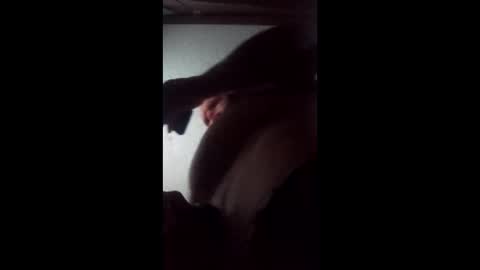 Snapshot of stuffamuffagus69 chatting on December 20, 9:05 am stuffamuffagus69 online show from December 20, 9:05 am