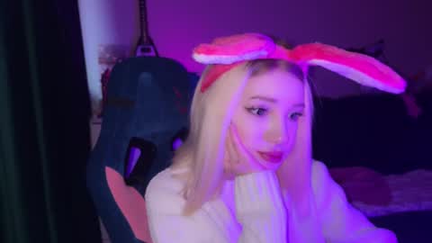 stuffy_ri online show from December 23, 11:36 am