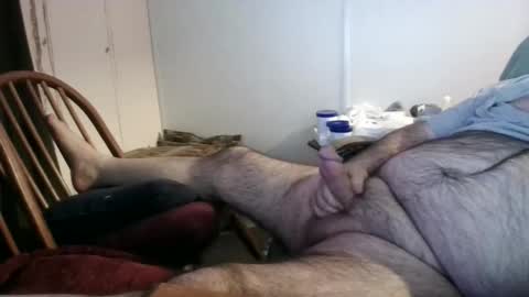 Snapshot of stugots42 chatting on April 11, 3:27 pm stugots42 online show from April 11, 3:27 pm