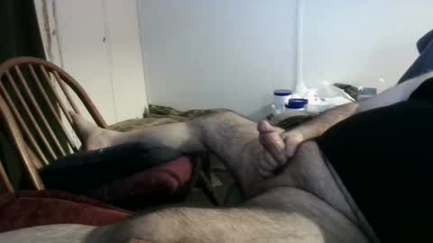 Snapshot of stugots42 chatting on April 14, 4:07 am stugots42 online show from April 14, 4:07 am