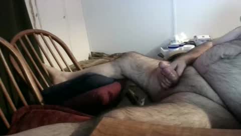 Snapshot of stugots42 chatting on May 16, 6:32 am stugots42 online show from May 16, 6:32 am