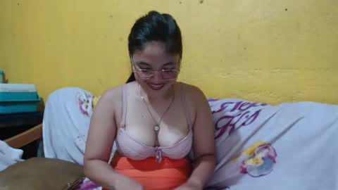 stunningamanda online show from January 20, 11:45 am
