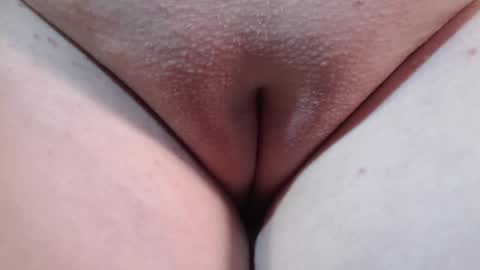 Snapshot of stunningboobs chatting on November 29, 2:36 am Natasha online show from November 29, 2:36 am