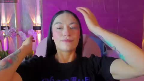 Snapshot of stusha chatting on June 10, 4:06 pm Stusha online show from June 10, 4:06 pm