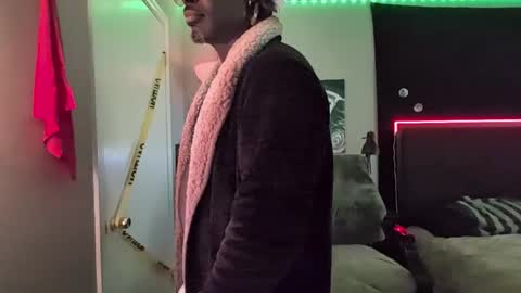 Hot Chocolate online show from September 21, 9:05 pm