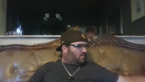 Snapshot of sub_michael41 chatting on May 3, 10:32 am sub_michael41 online show from May 3, 10:32 am